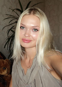beautiful white girl - wivesua.com